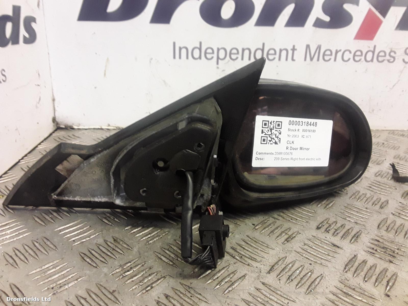 View Auto part R Door Mirror Mercedes Clk 2003