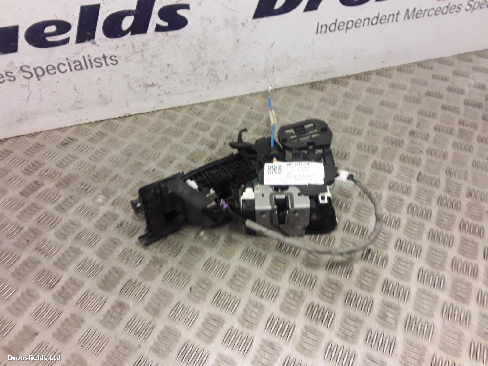 View Auto part Door Lock Assembly Mercedes Cla 2014