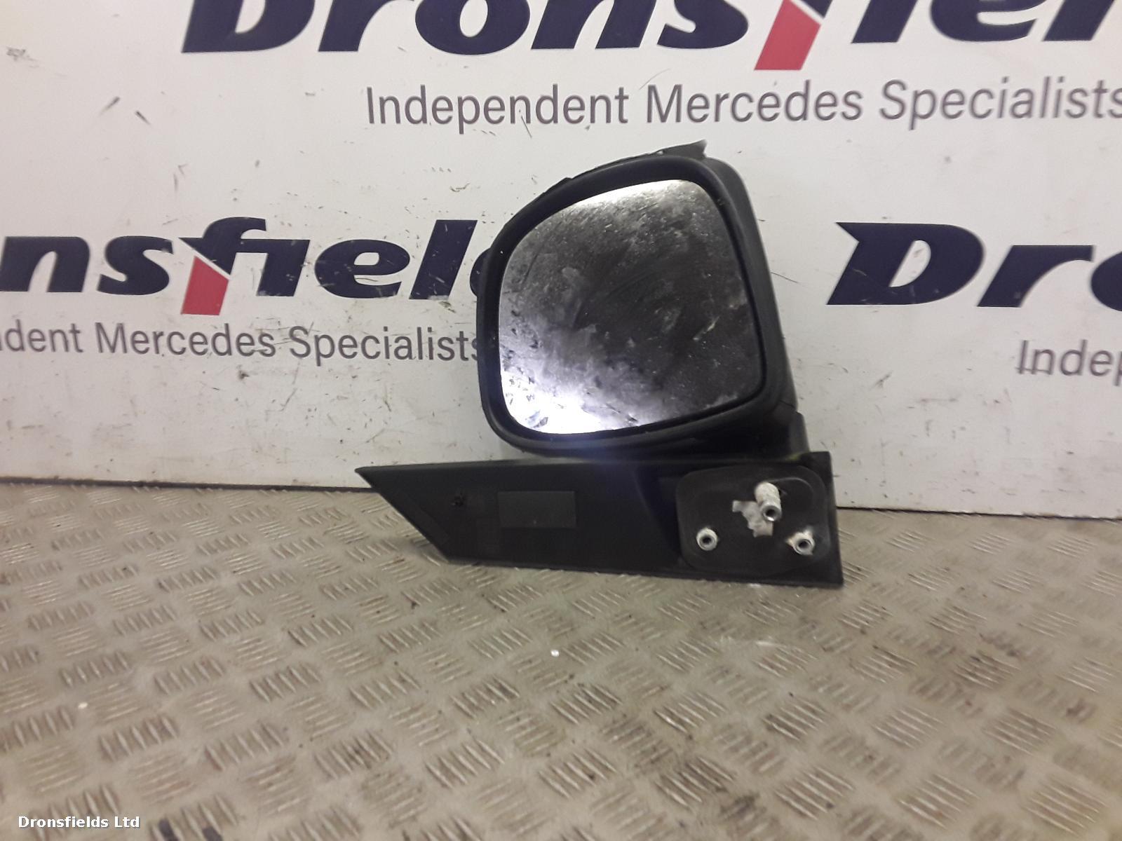 View Auto part R Door Mirror Mercedes Vito 2006