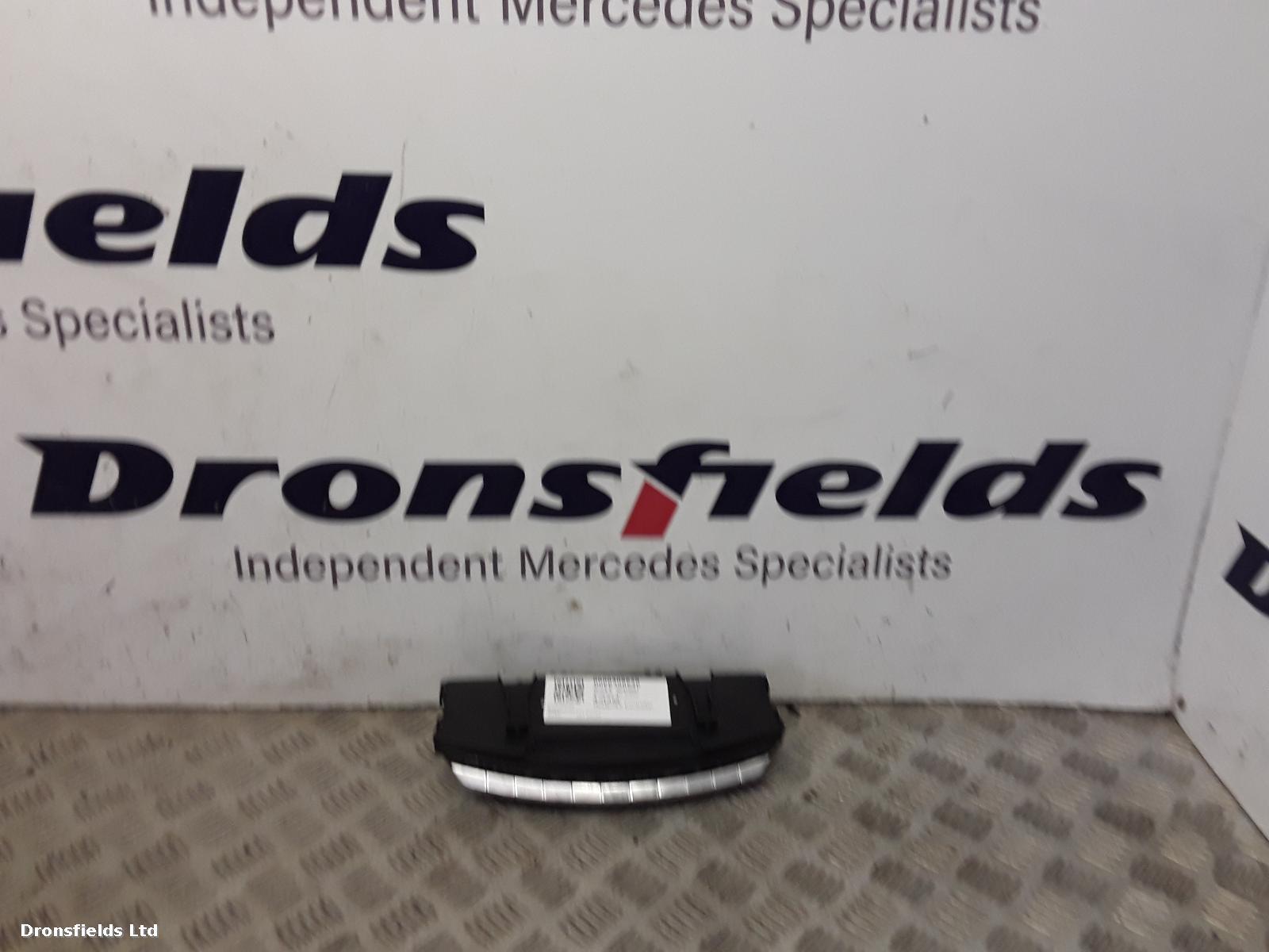 View Auto part Heater/AC Controller Mercedes S Class 2009