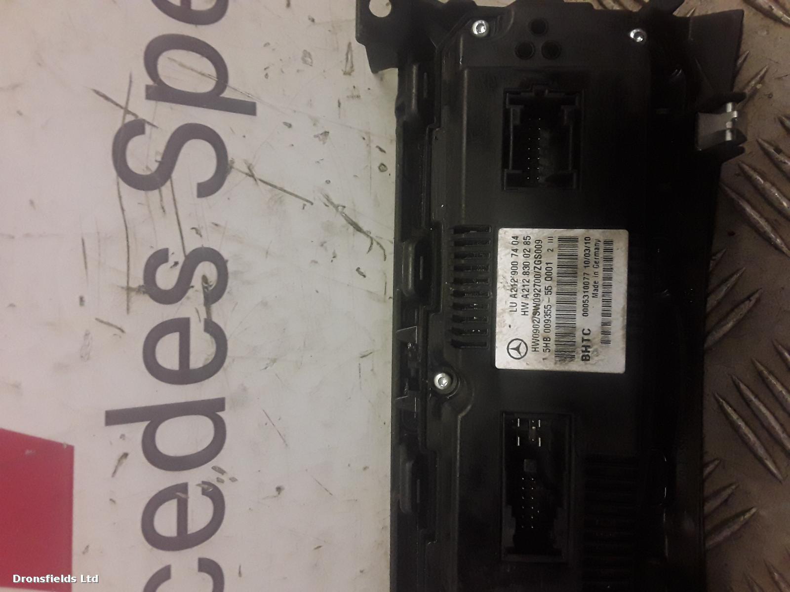 View Auto part Heater/AC Controller Mercedes E Class 2010