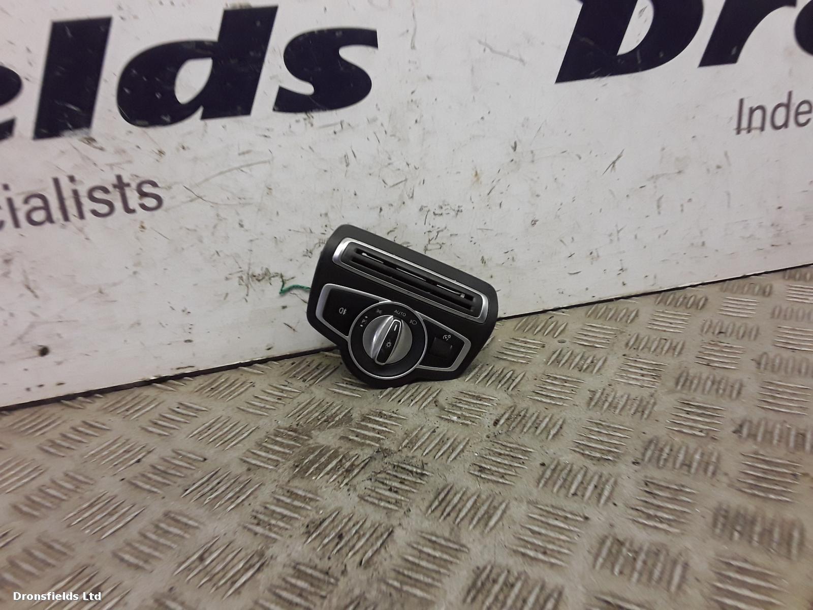 View Auto part Headlight Switch Mercedes C Class 2020