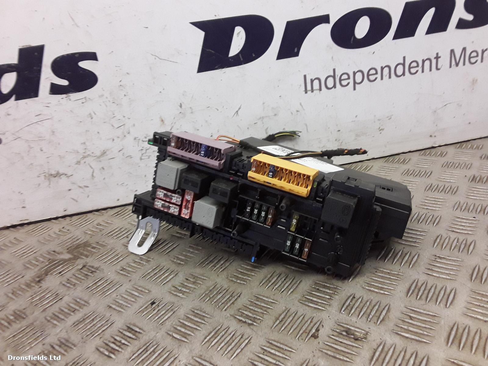 View Auto part Fuse Box Mercedes E Class 2009