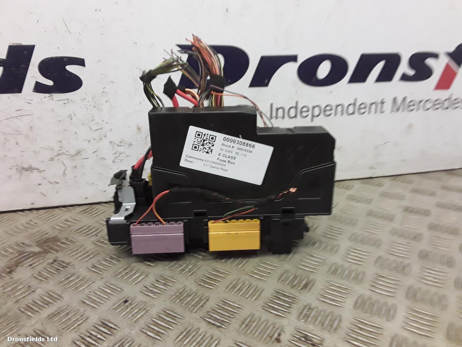 View Auto part Fuse Box Mercedes E Class 2009