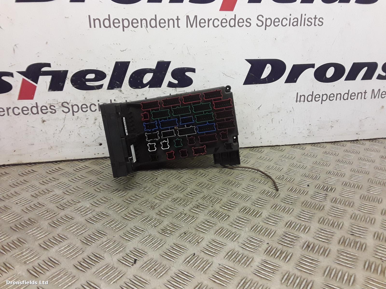View Auto part Fuse Box Mercedes M Class 2003