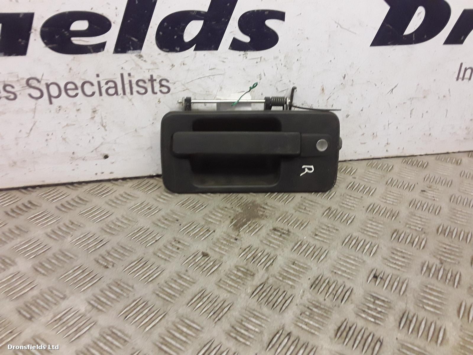 View Auto part Door Handle Mercedes Econic 2011