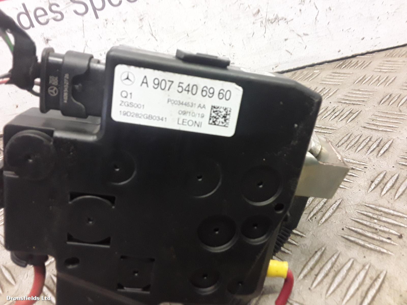 View Auto part Fuse Box Mercedes Sprinter 2019