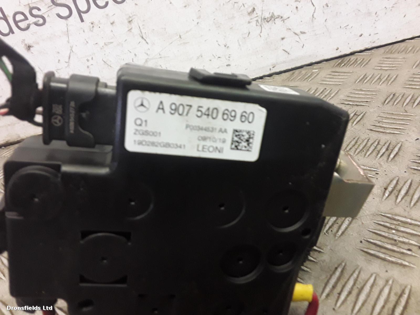 View Auto part Fuse Box Mercedes Sprinter 2019