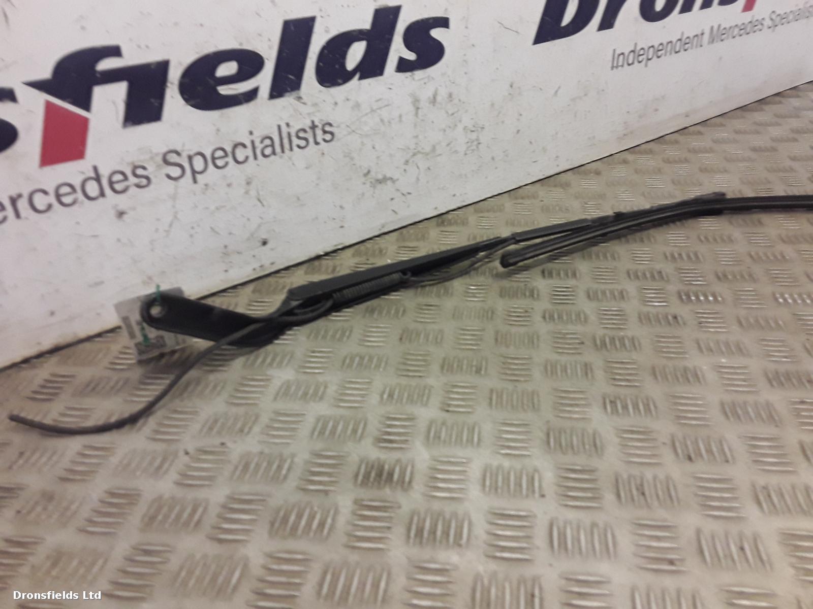 View Auto part Wiper Arm Mercedes Sprinter 2019