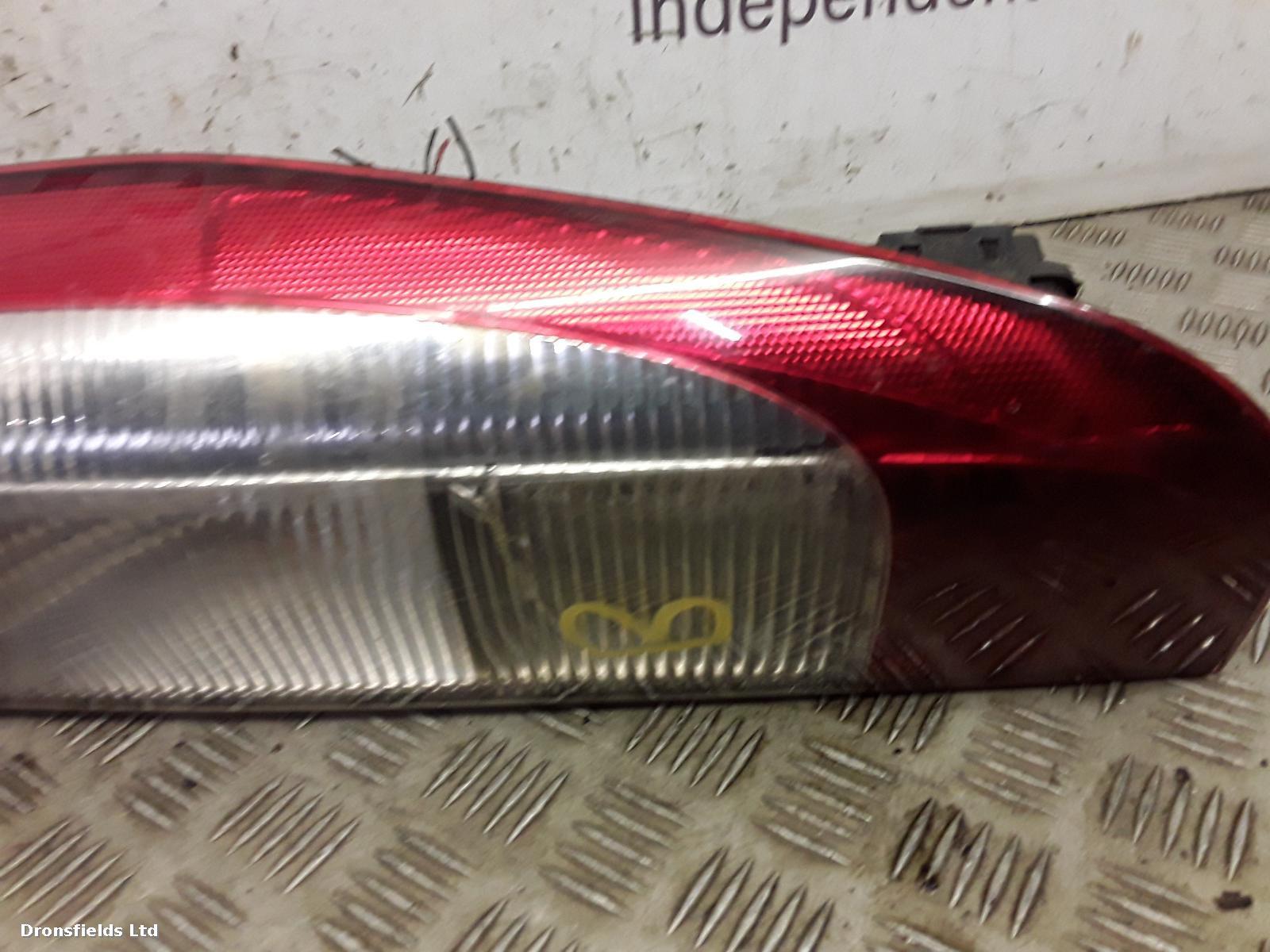 View Auto part R Taillight Mercedes Vito 2013