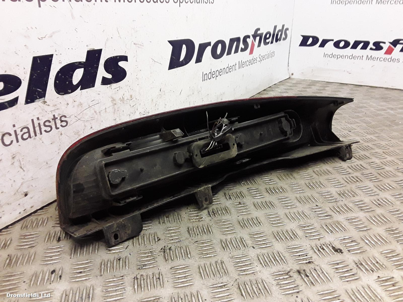 View Auto part R Taillight Mercedes Vito 2013