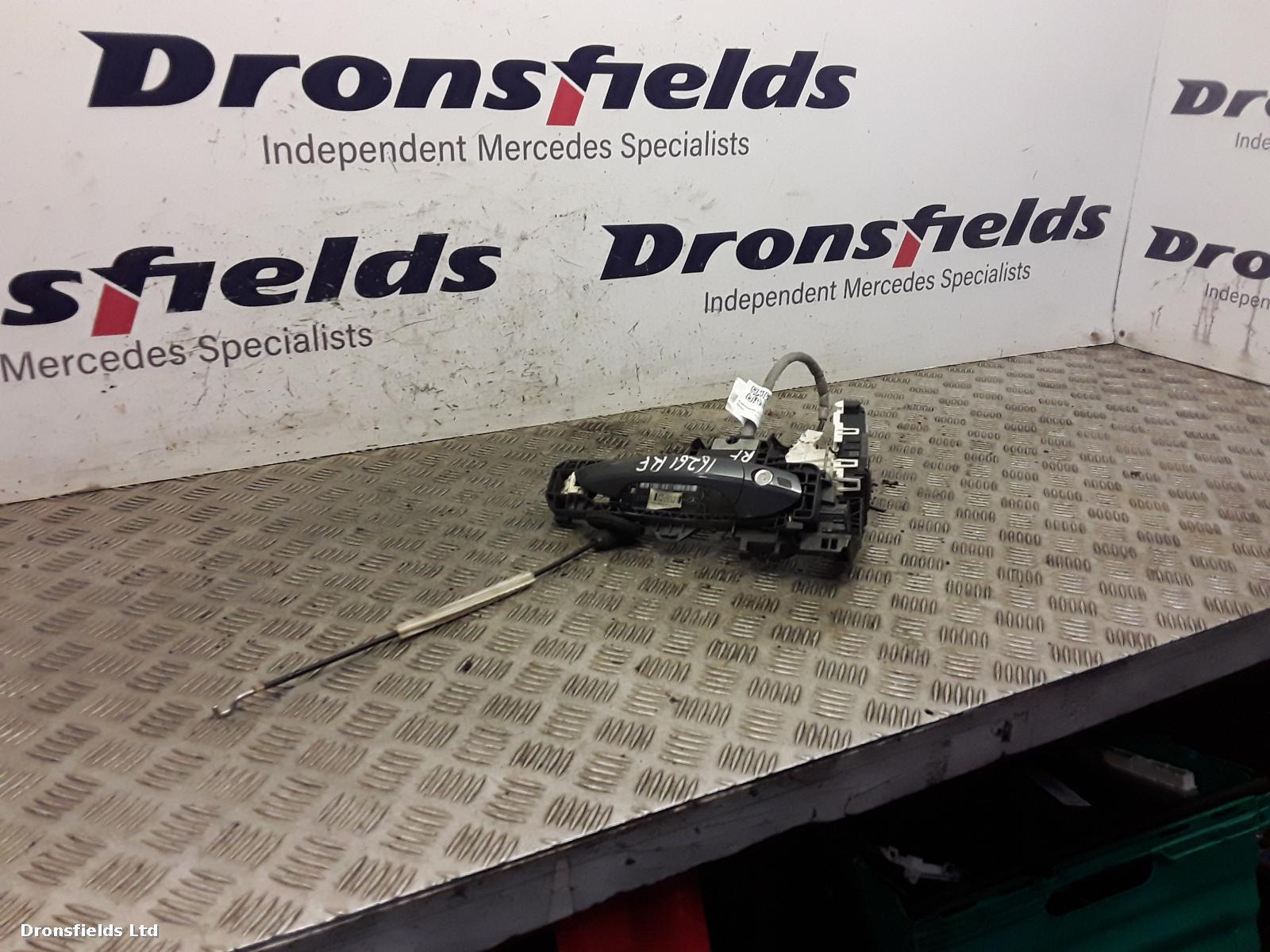 View Auto part Door Lock Assembly Mercedes E Class 2010