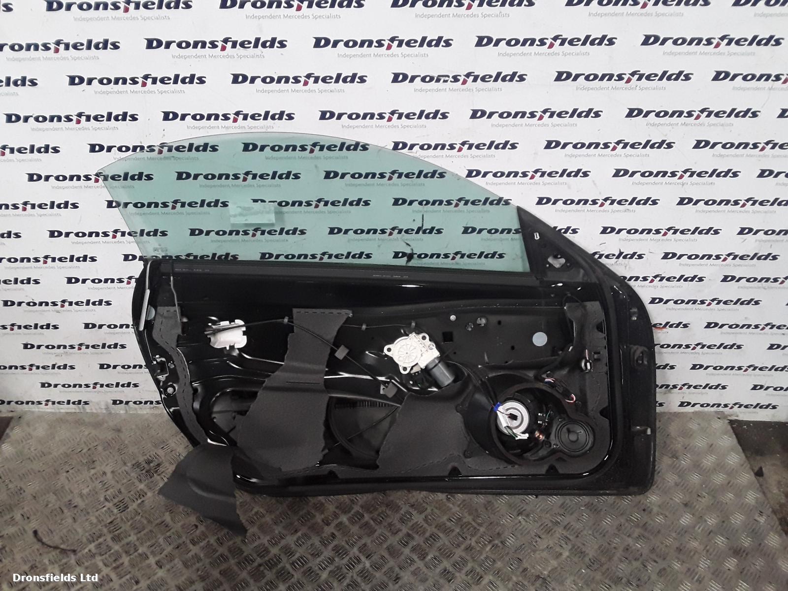 View Auto part L Front Door Mercedes Slk 2008