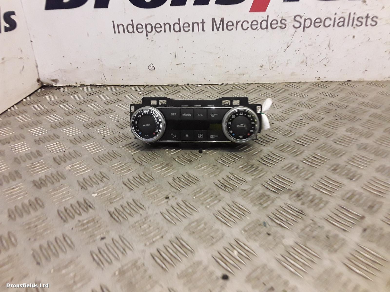 View Auto part Heater/AC Controller Mercedes C Class 2010