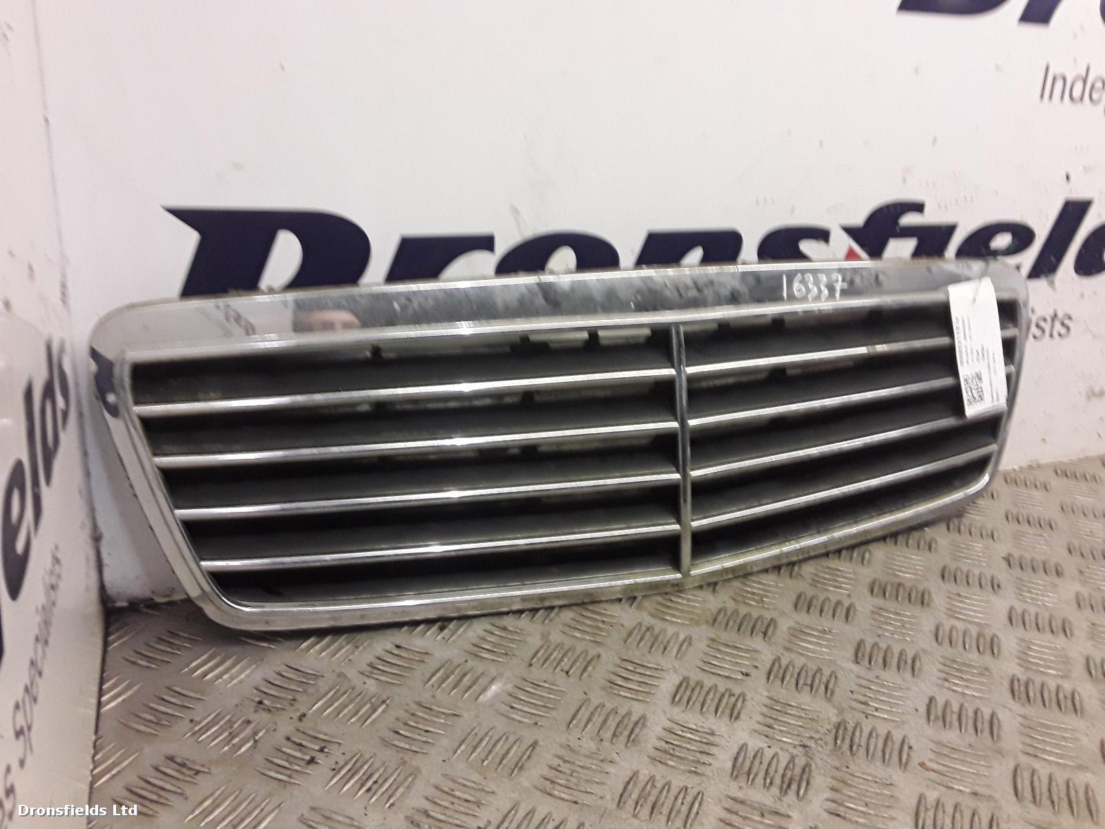 View Auto part Grille Mercedes Clk 2001
