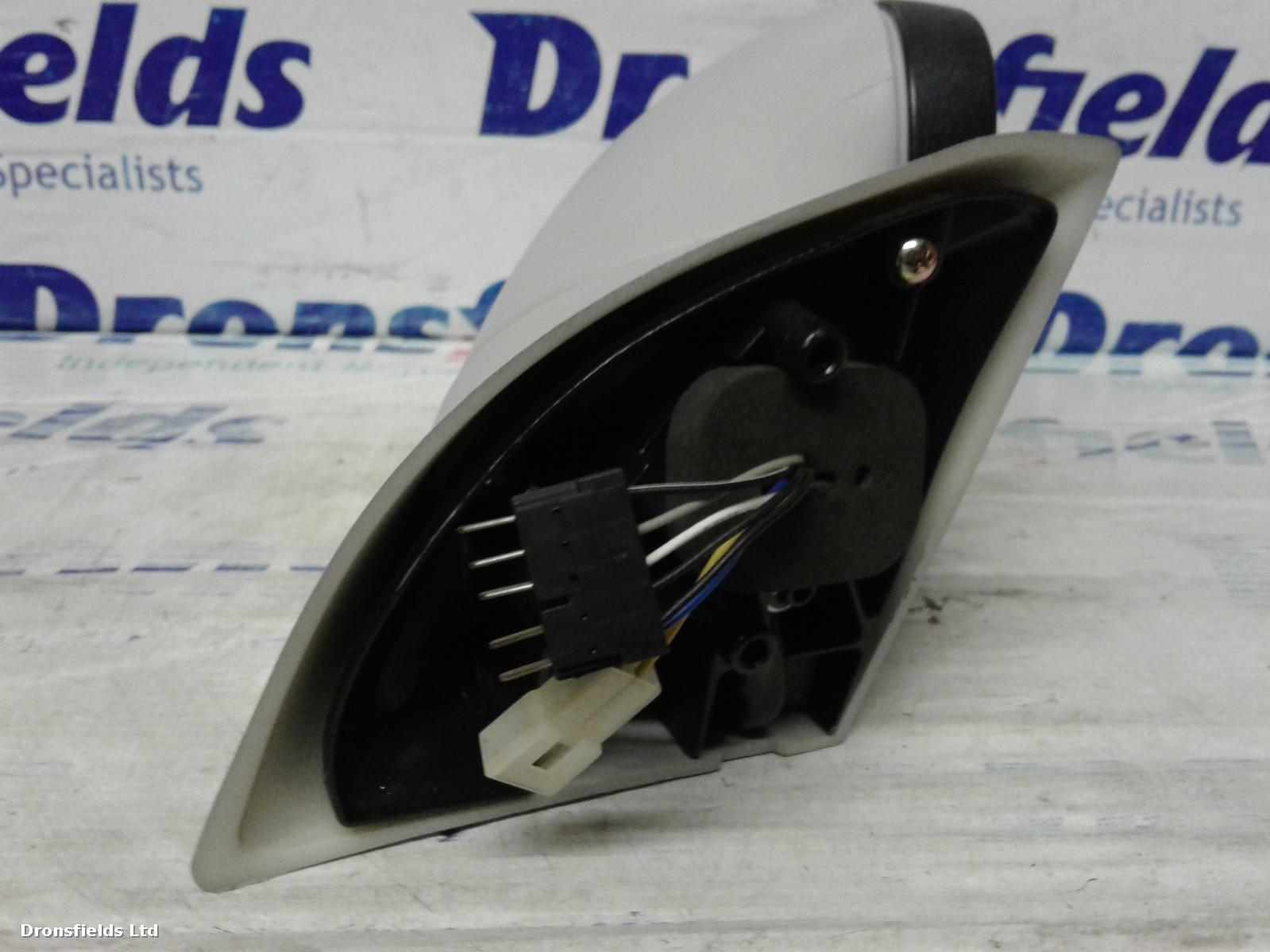 View Auto part R Door Mirror Mercedes A Class 1998