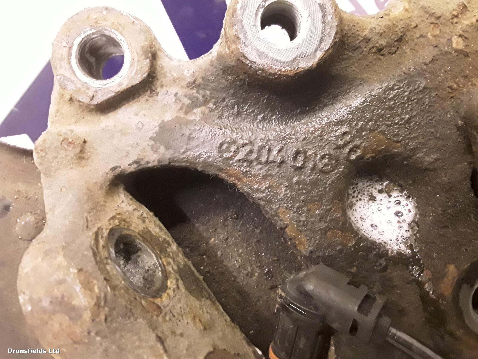 View Auto part LF Hub/Stub Axle Assembly Mercedes C Class 2011