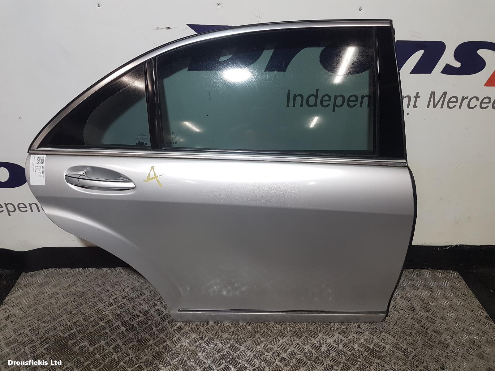 View Auto part R Rear Door Mercedes S Class 2007