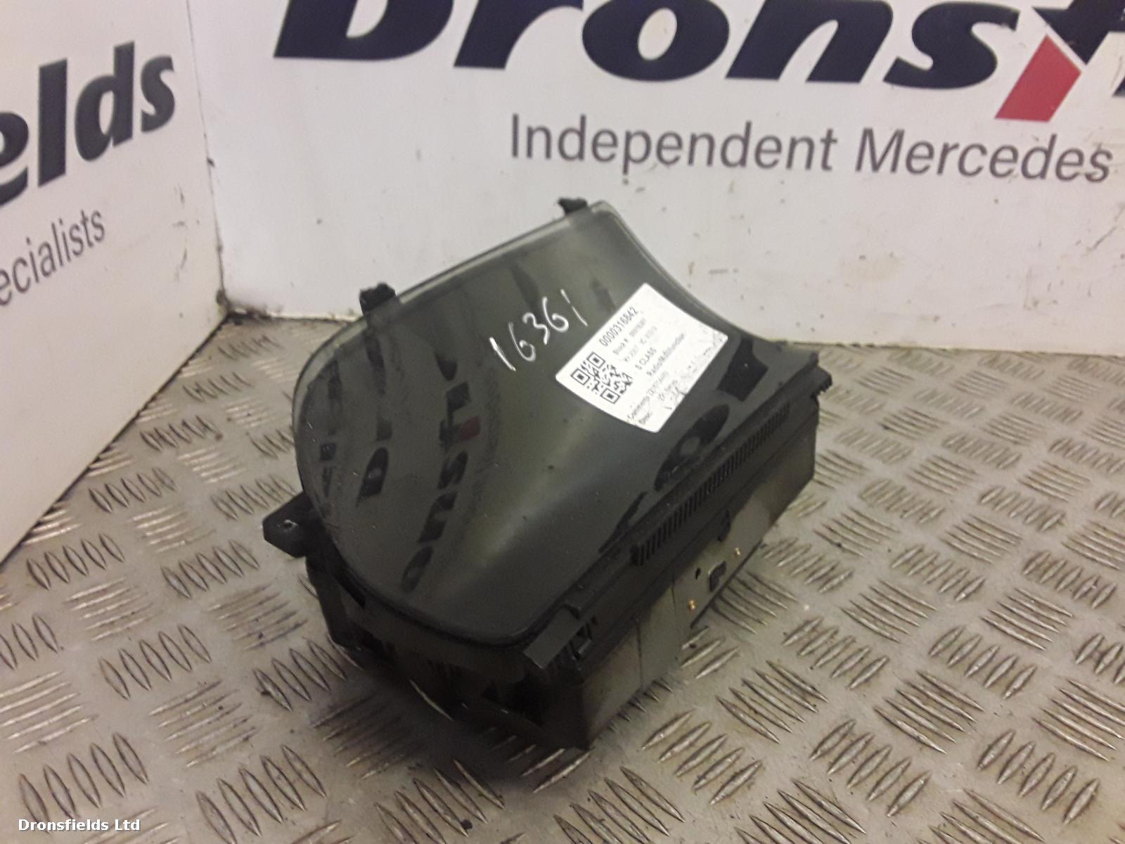 View Auto part Radio Display Mercedes S Class 2007