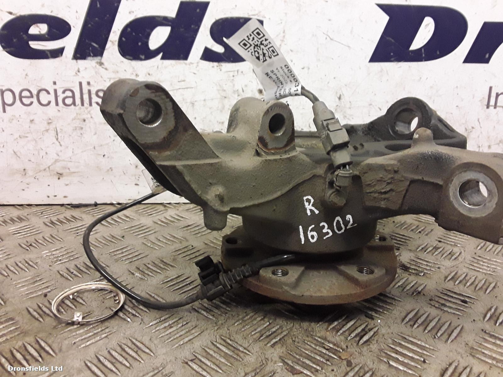 View Auto part RF Hub/Stub Axle Assembly Mercedes Sprinter 2022