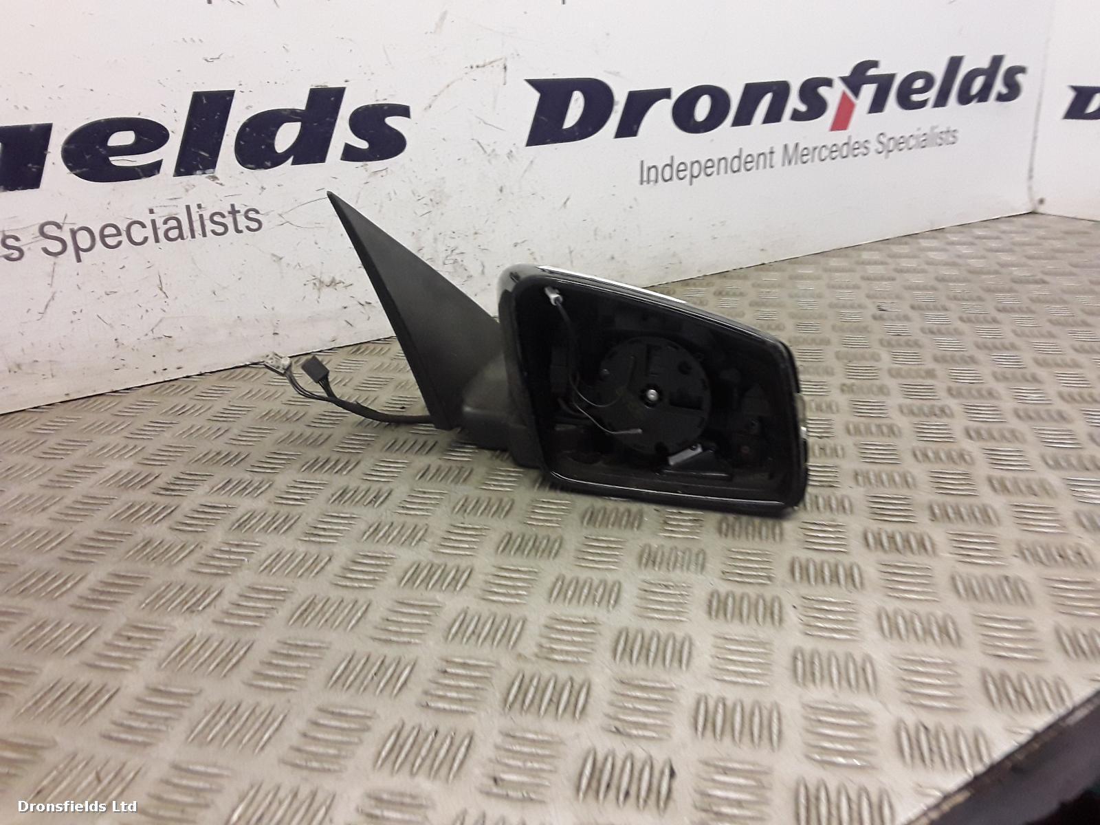 View Auto part R Door Mirror Mercedes C Class 2013