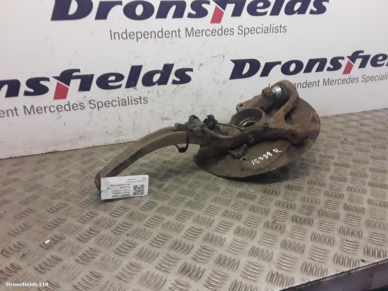 View Auto part RF Hub/Stub Axle Assembly Mercedes R Class 2007