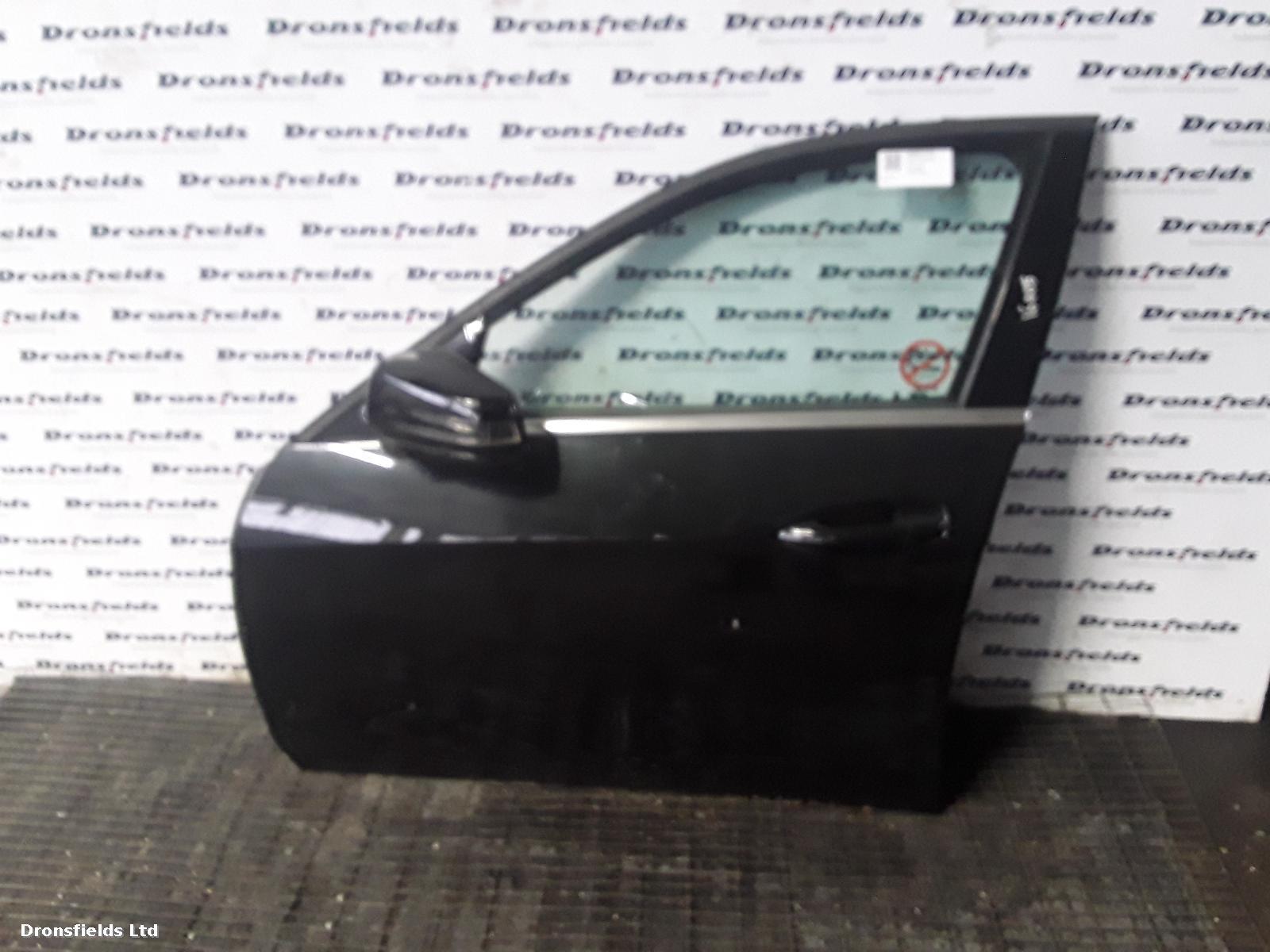 View Auto part L Front Door Mercedes E Class 2013