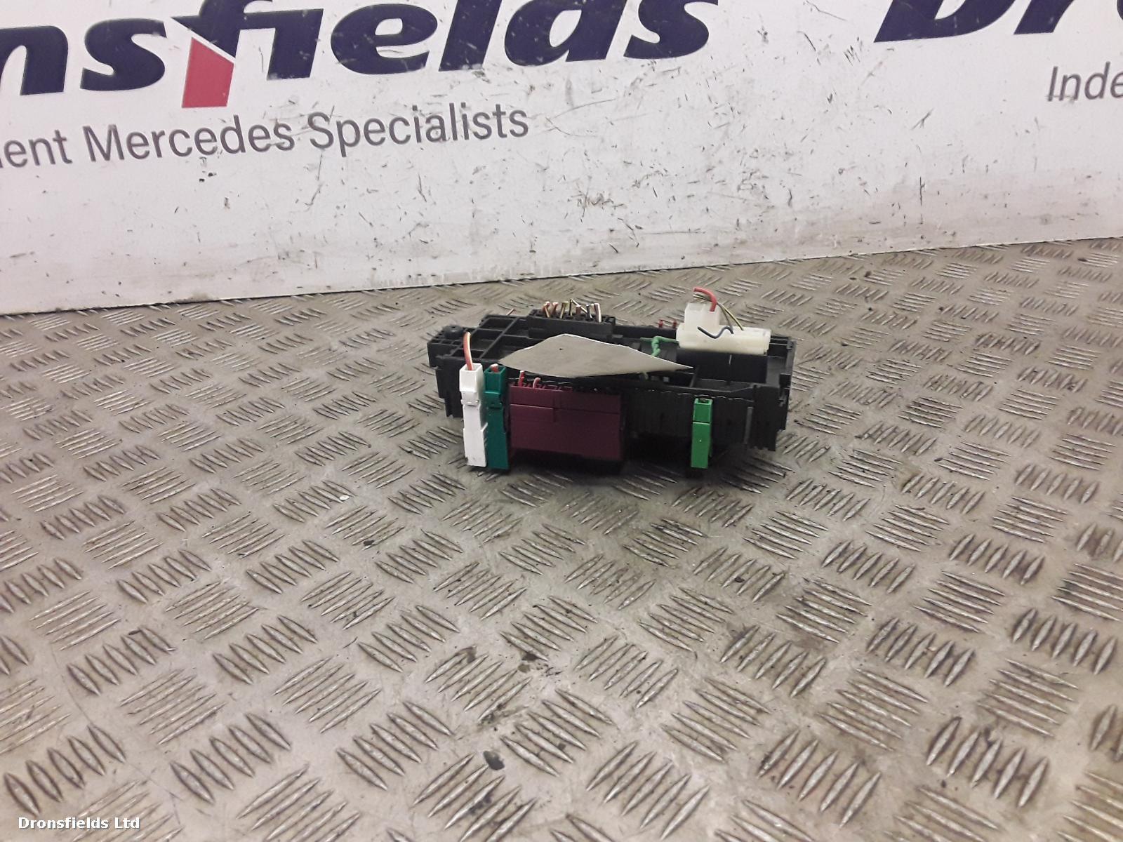 View Auto part Fuse Box Mercedes A Class 2013