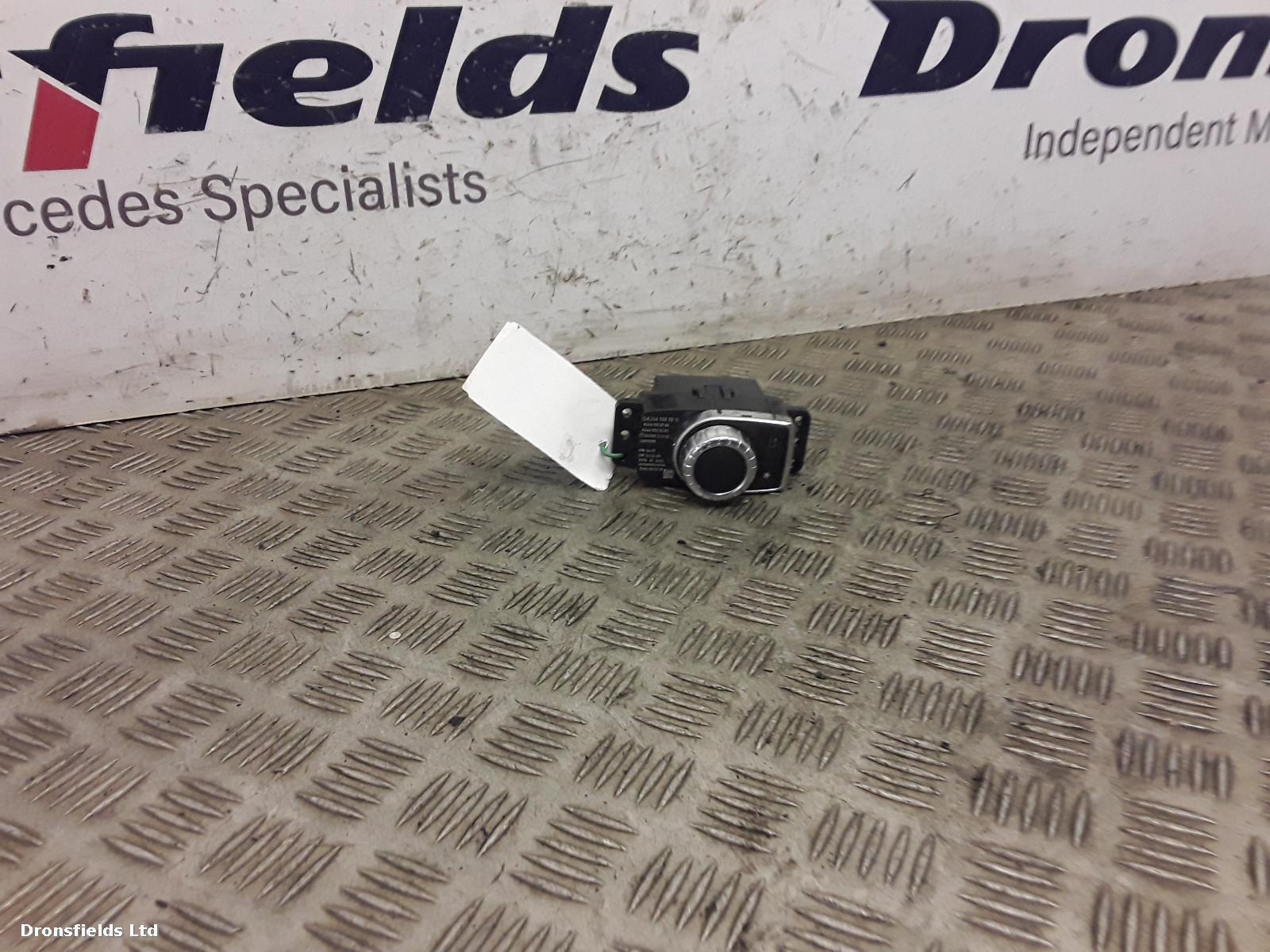 View Auto part Misc Switch Mercedes Cla 2015