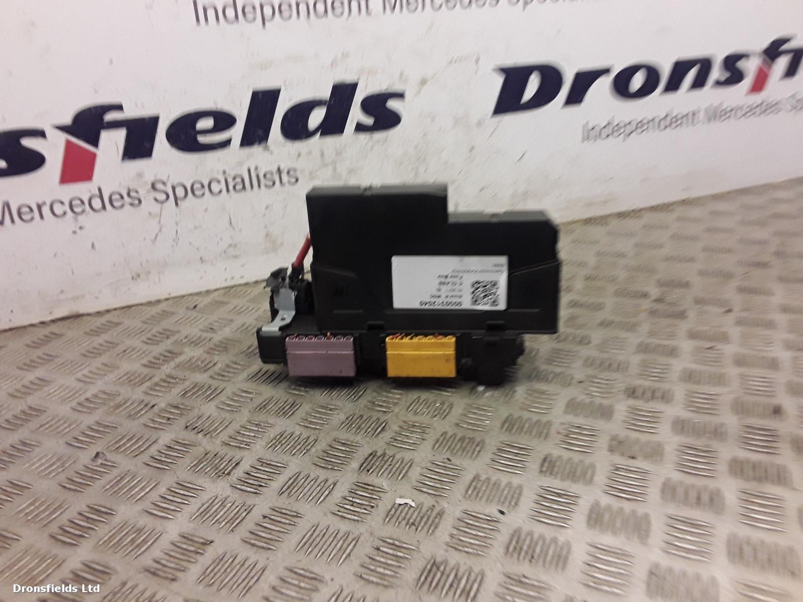View Auto part Fuse Box Mercedes C Class 2011