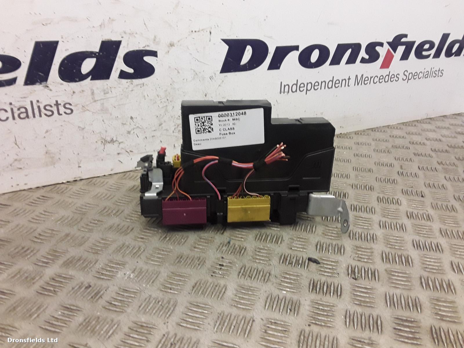View Auto part Fuse Box Mercedes C Class 2013