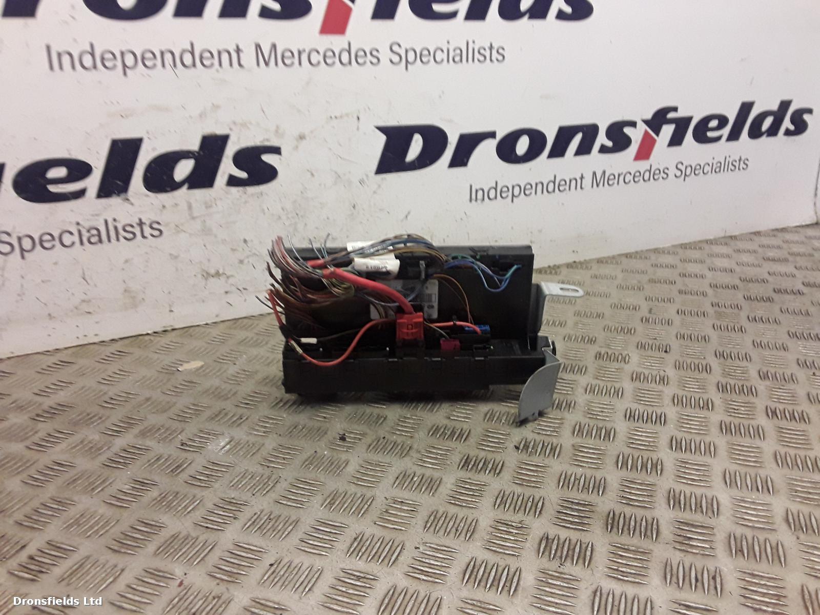 View Auto part Fuse Box Mercedes E Class 2008