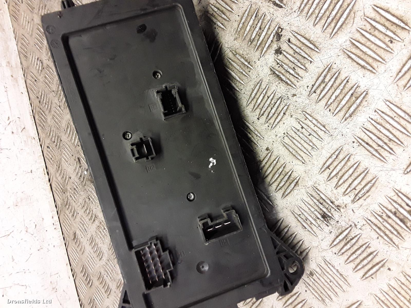 View Auto part Fuse Box Mercedes Sprinter 2016