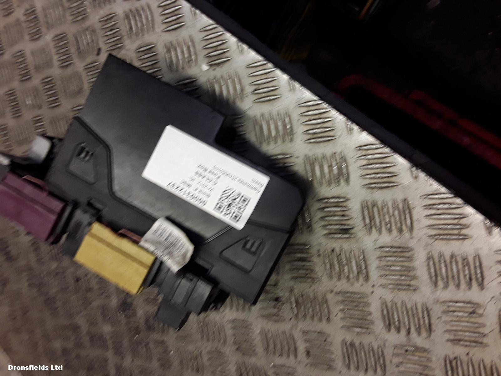 View Auto part Fuse Box Mercedes C Class 2012