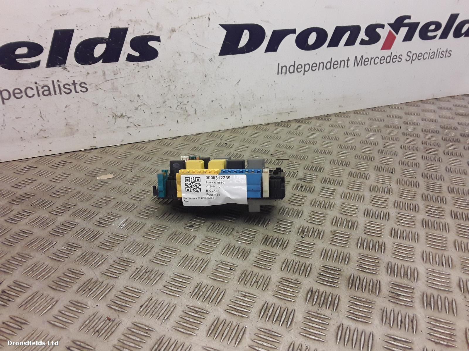 View Auto part Fuse Box Mercedes B Class 2014
