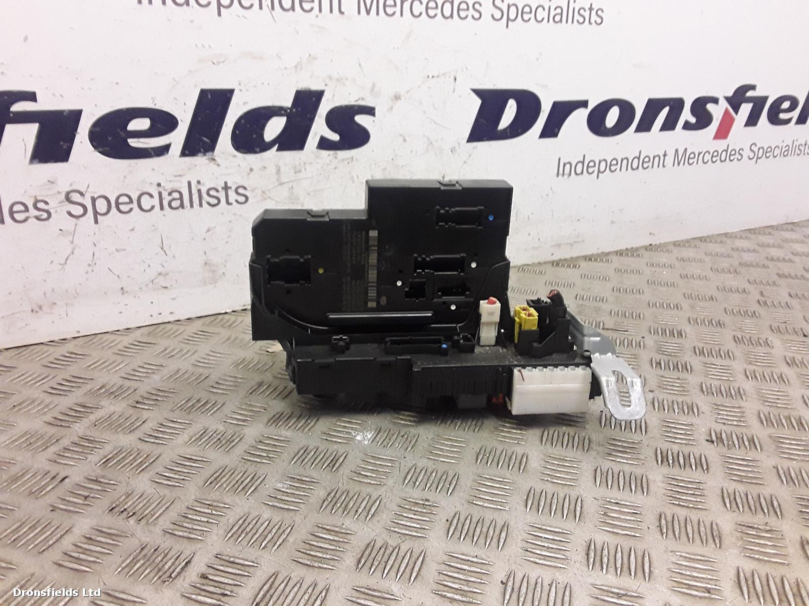 2013 Mercedes C Class Fuse Box View Auto part Fuse Box Mercedes C Class 2013