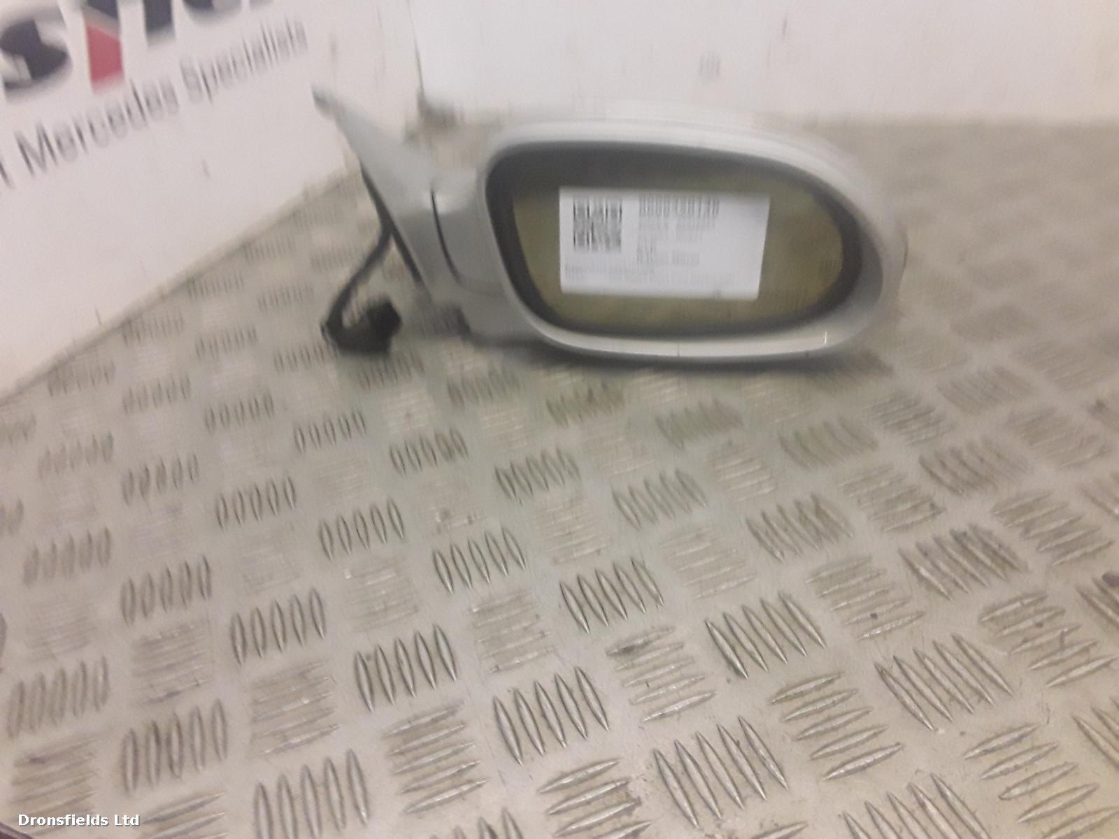 View Auto part R Door Mirror Mercedes Clk 2003