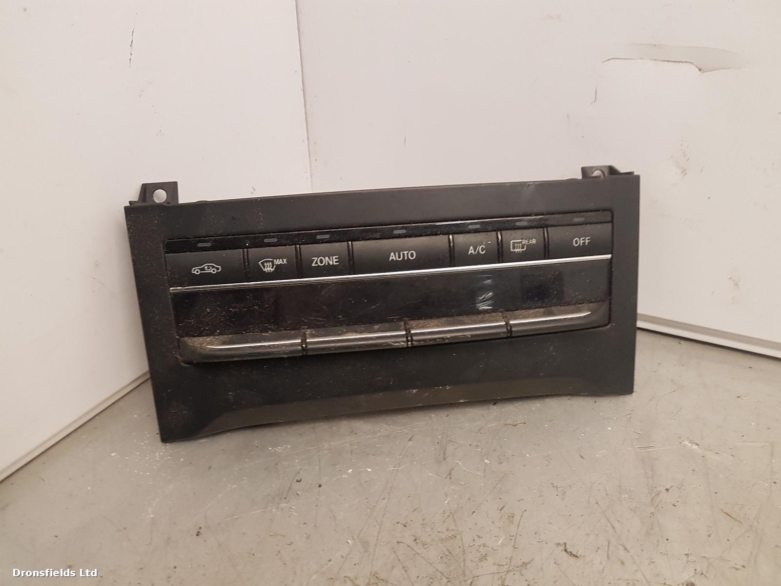 View Auto part Heater/AC Controller Mercedes E Class 2013