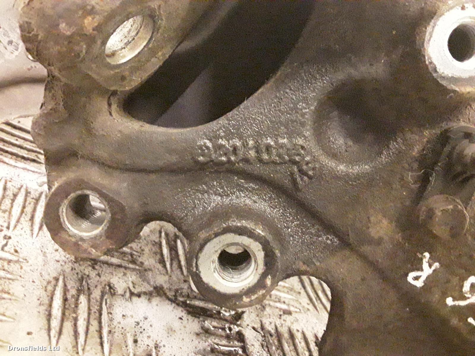 View Auto part RF Hub/Stub Axle Assembly Mercedes E Class 2013