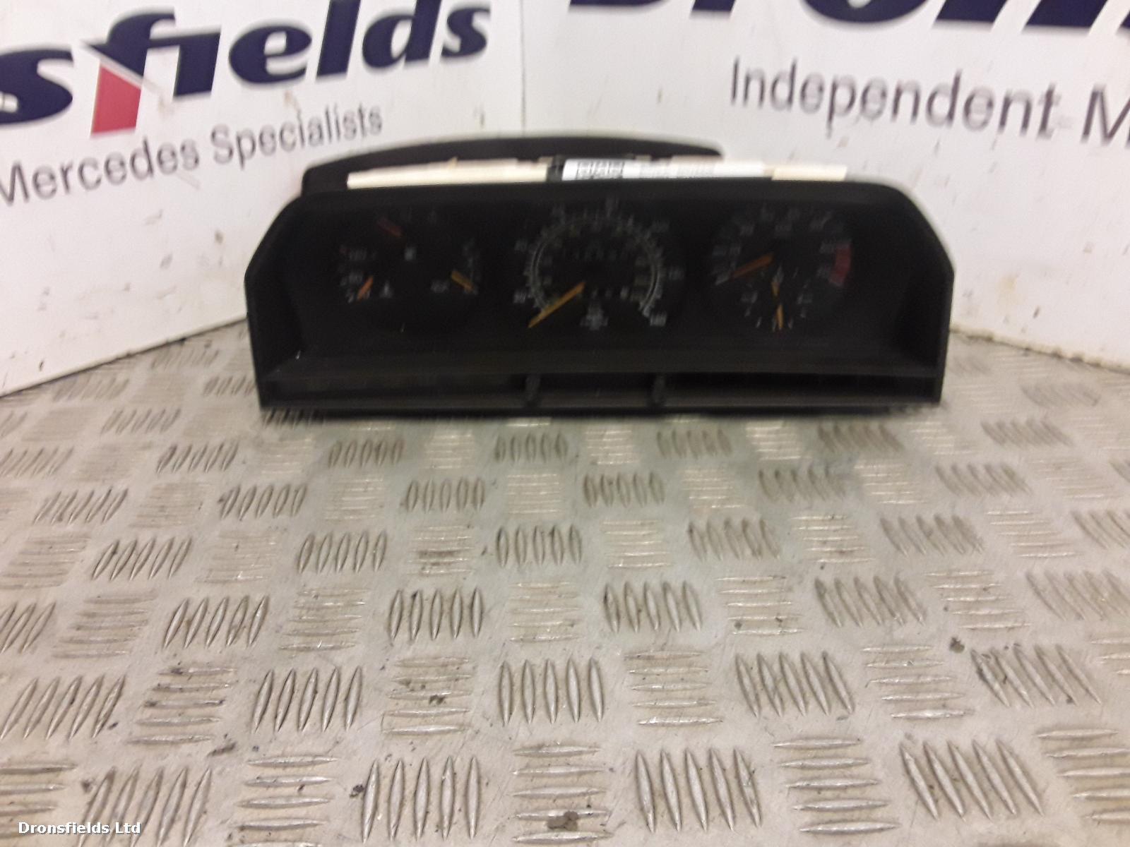 View Auto part Speedometer Mercedes 190 (201 Series) 1993