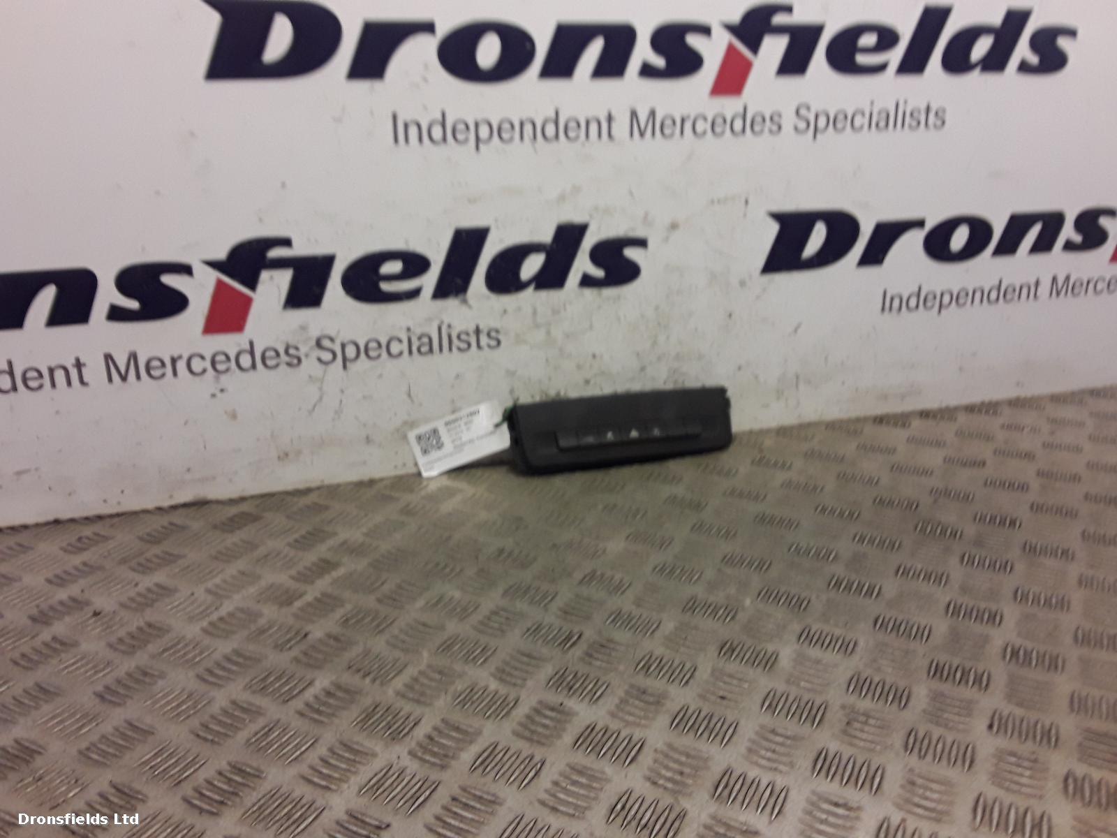View Auto part Heater/AC Controller Mercedes Vito 2019