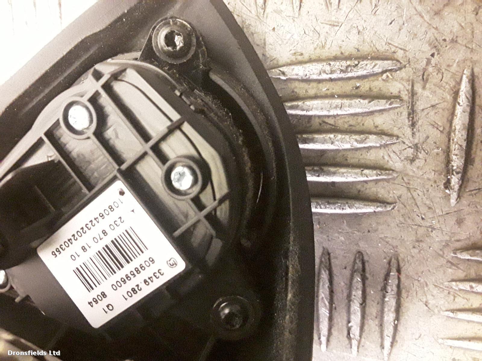 View Auto part R Air Bag Mercedes Cls Class 2008
