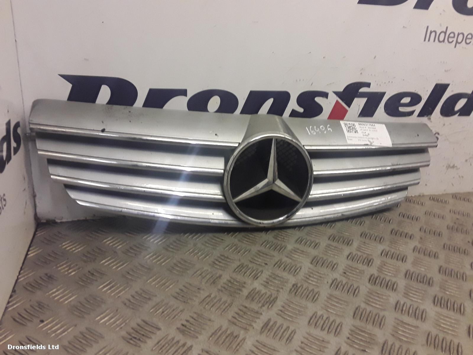 View Auto part Grille Mercedes Clk 2003