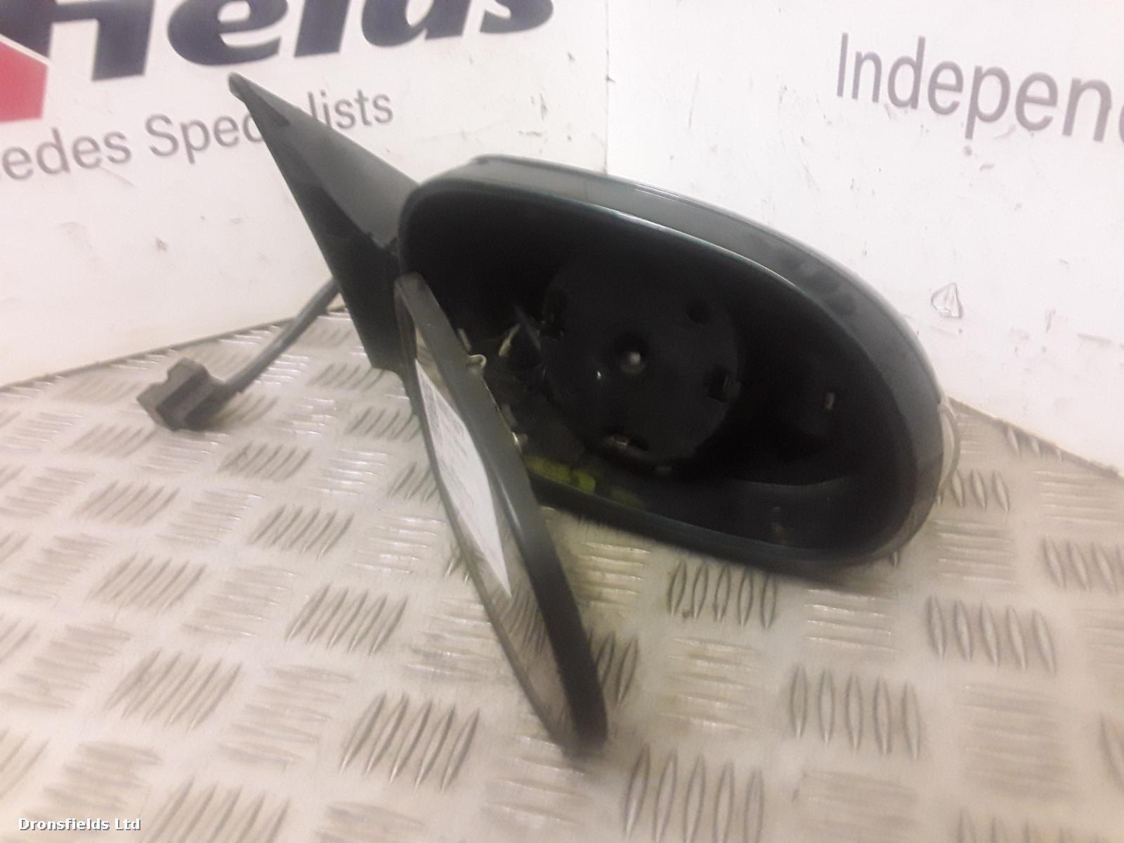 View Auto part R Door Mirror Mercedes Clk 2003