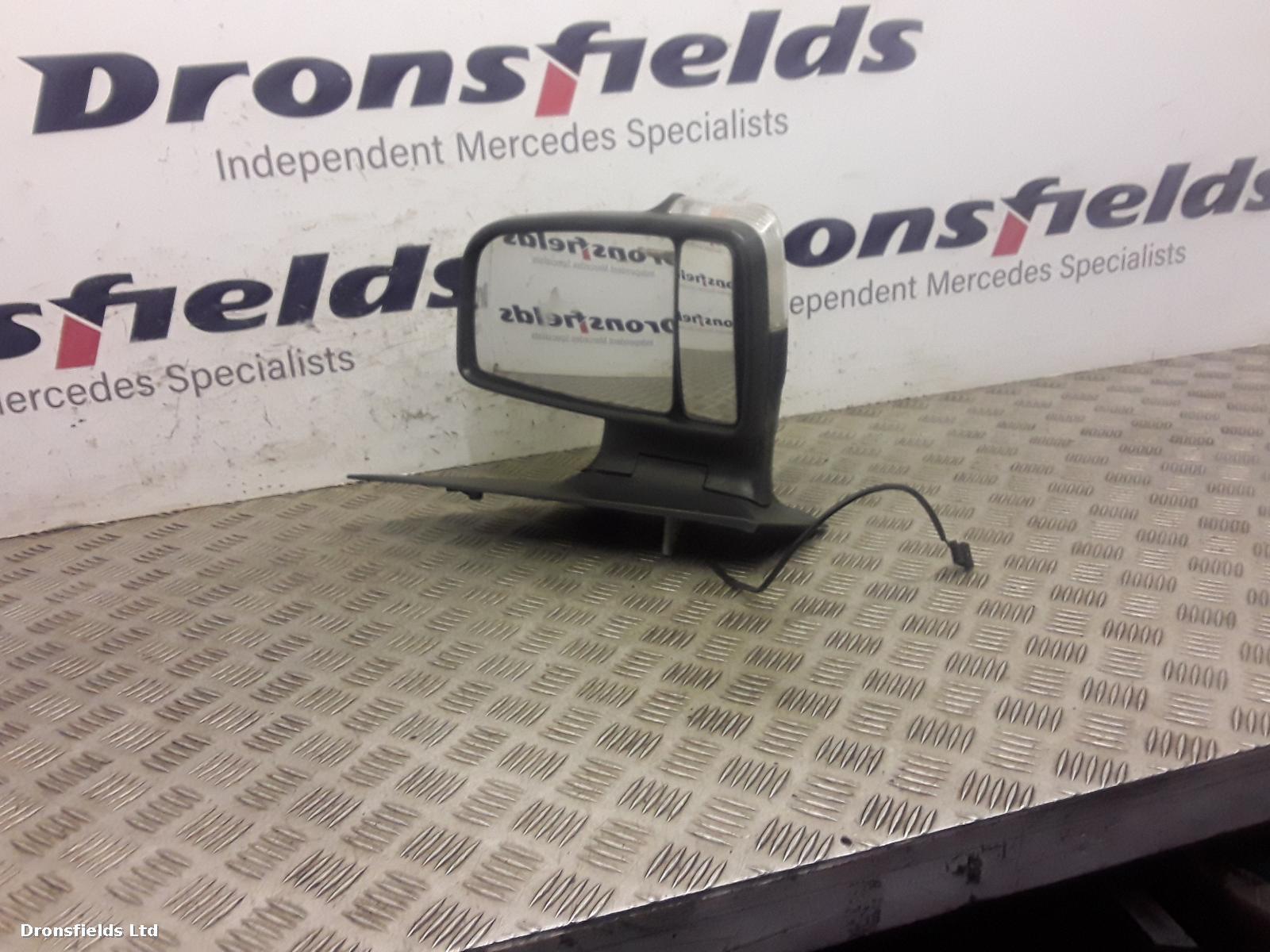 View Auto part R Door Mirror Mercedes Sprinter 2014