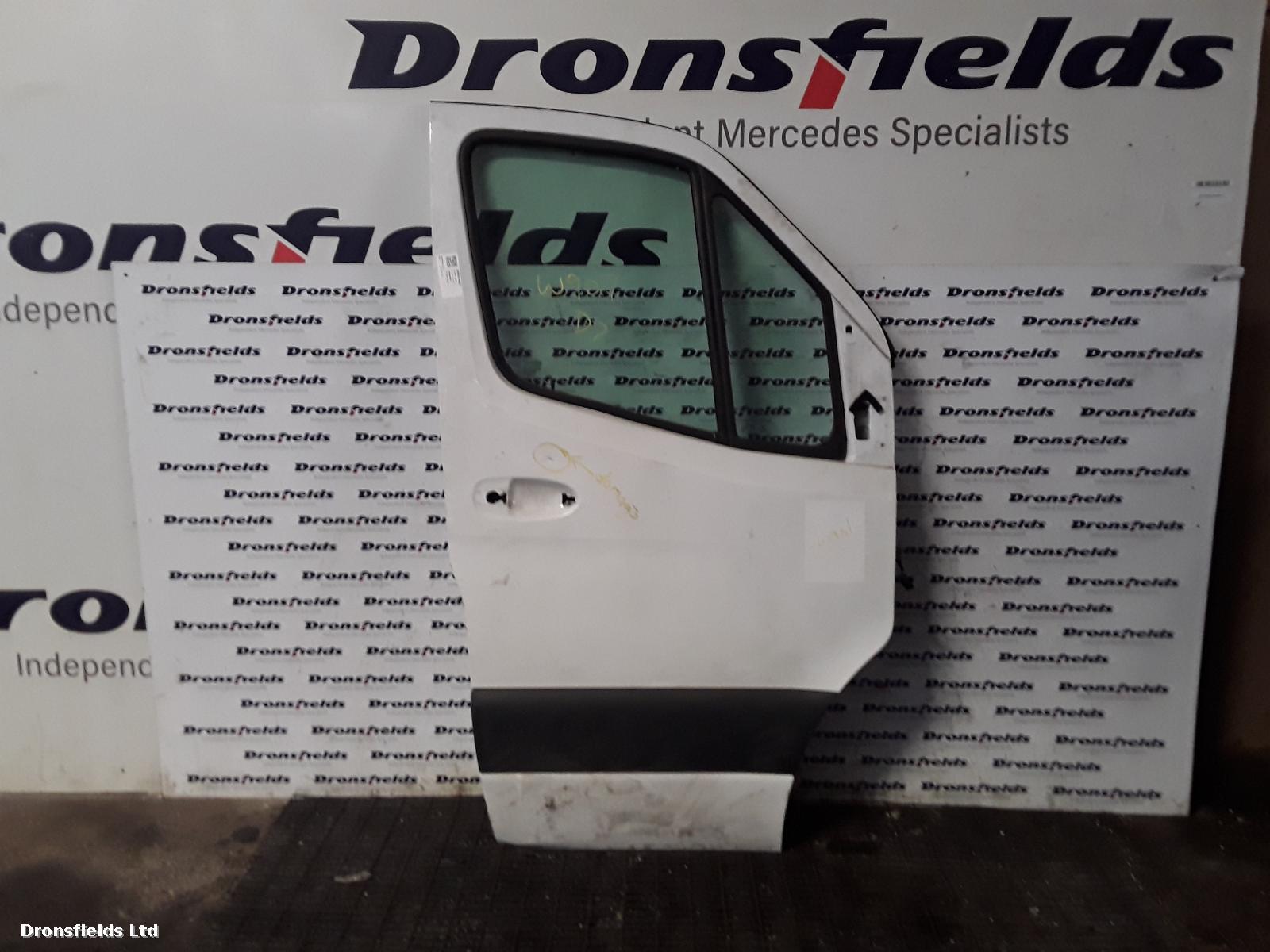 View Auto part R Front Door Mercedes Sprinter 2019
