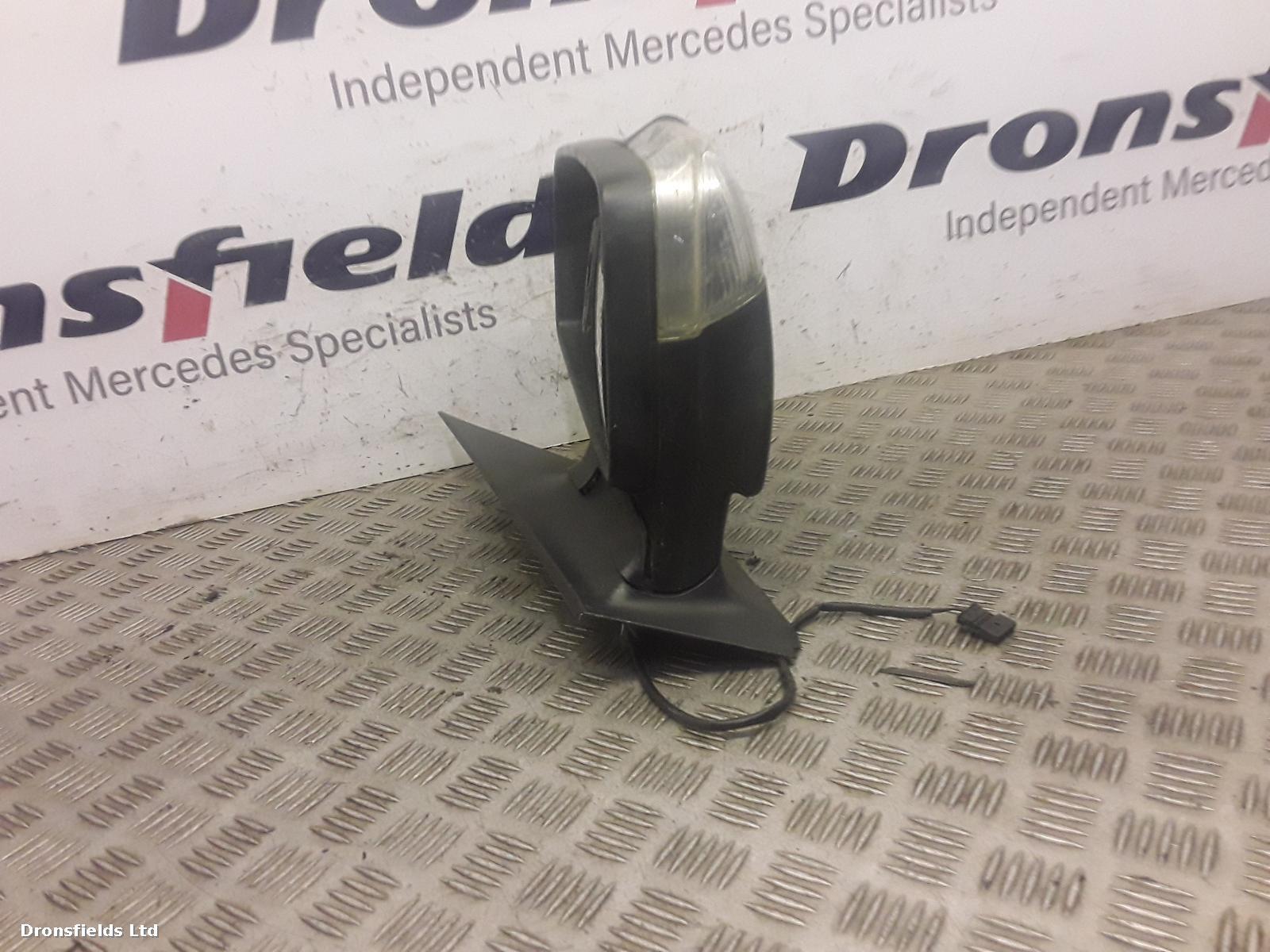 View Auto part R Door Mirror Mercedes Sprinter 2011