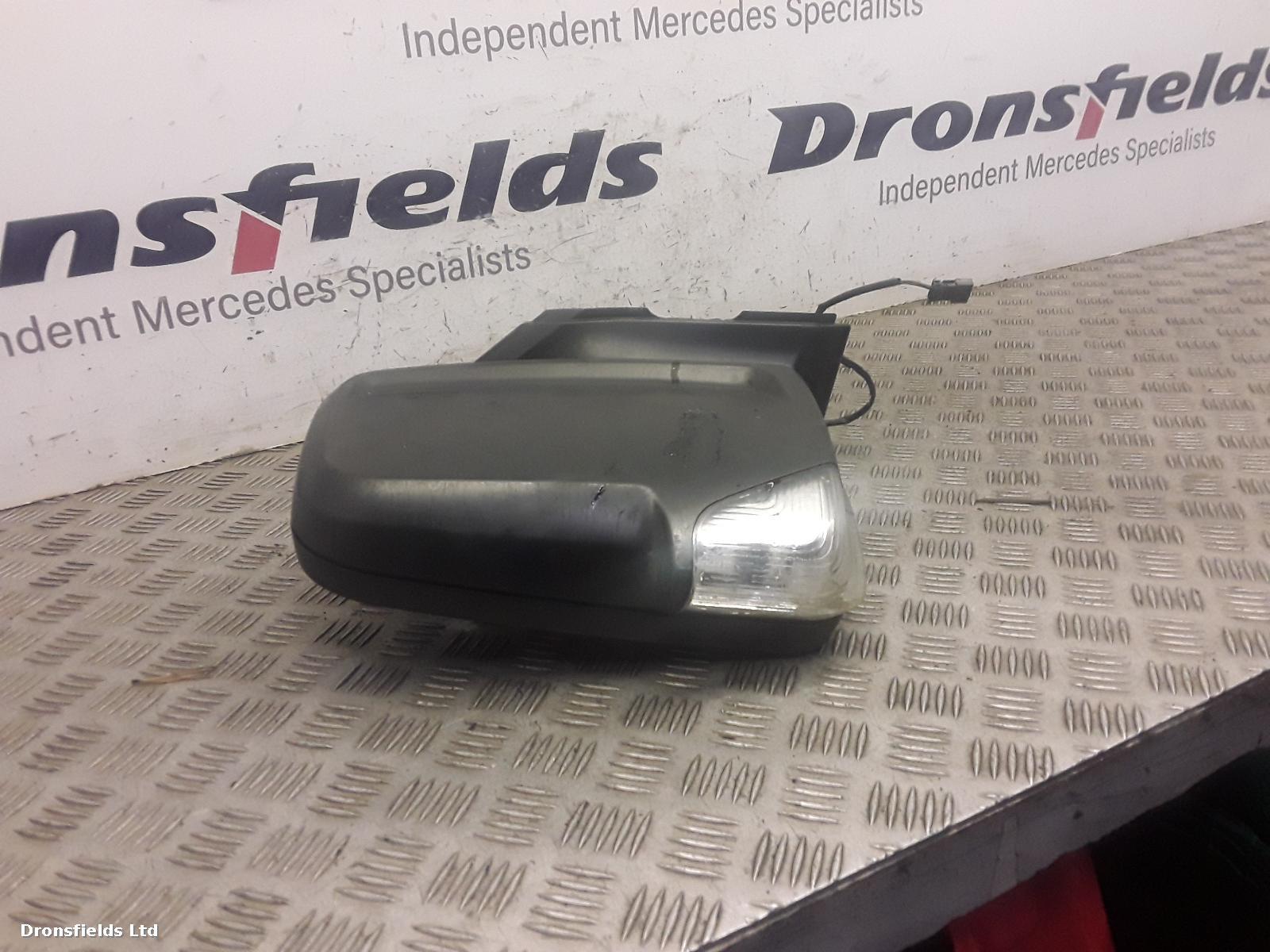 View Auto part R Door Mirror Mercedes Sprinter 2011