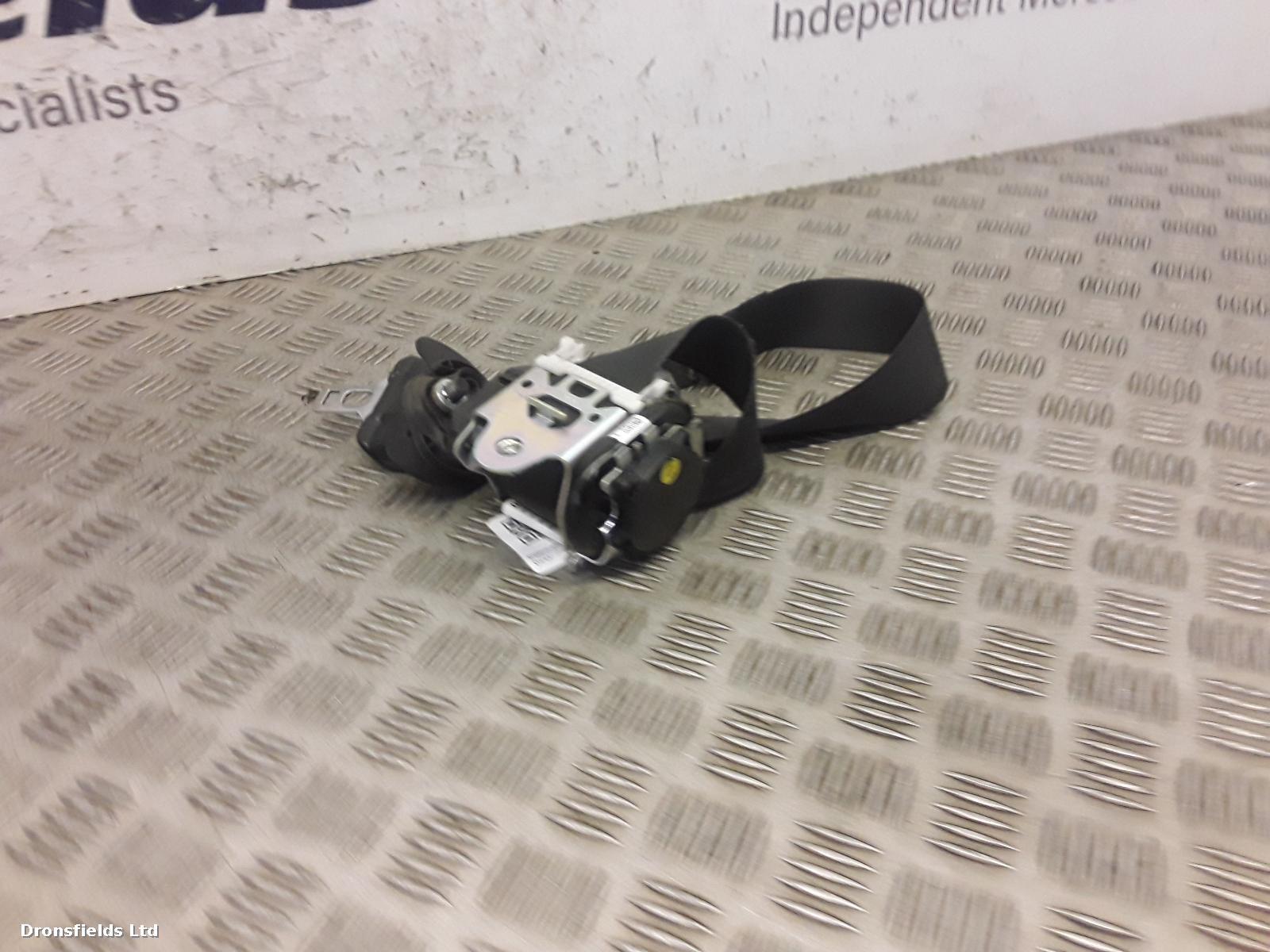 View Auto part Seat Belt Mercedes Sprinter 2018