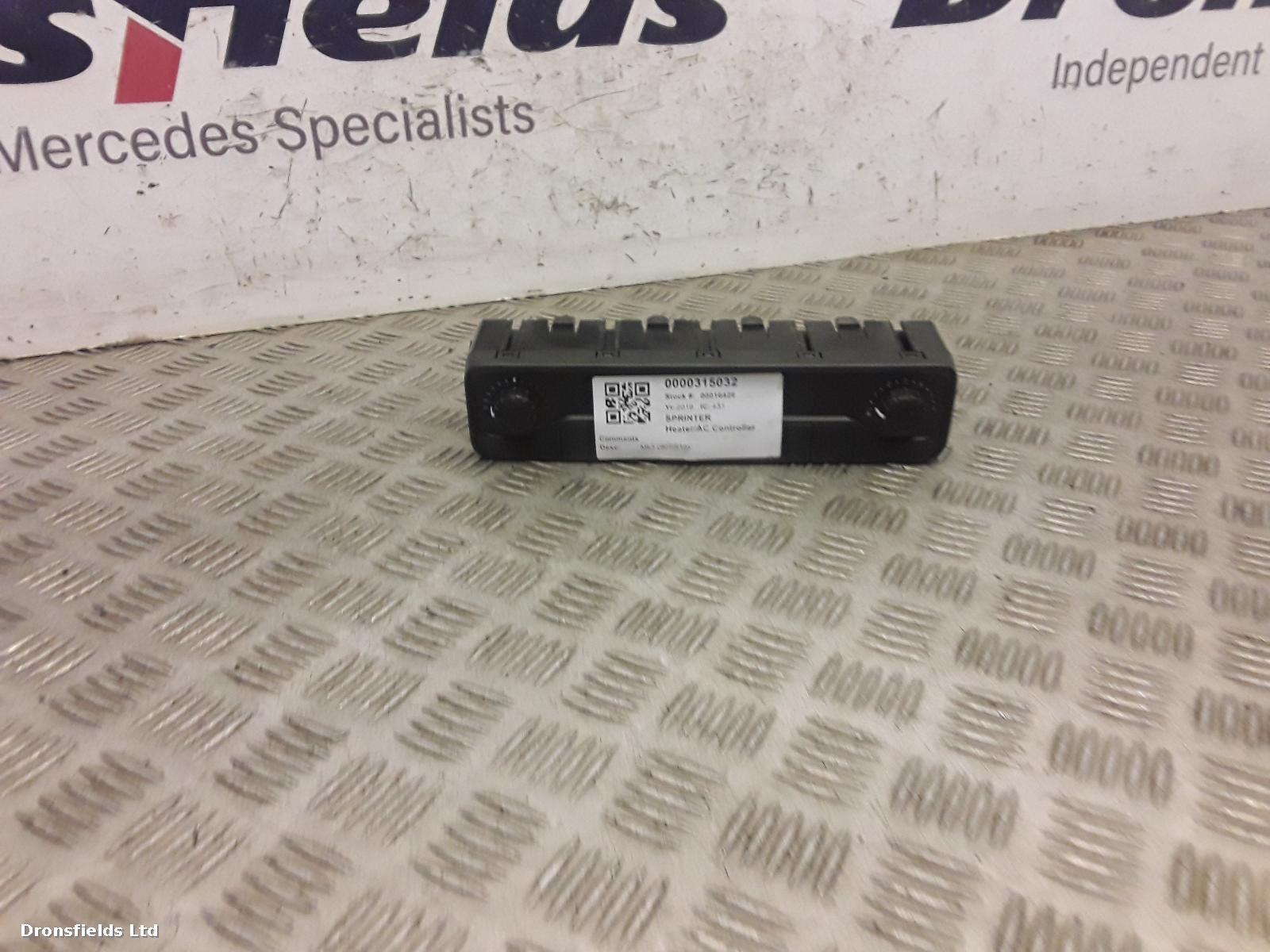 View Auto part Heater/AC Controller Mercedes Sprinter 2018